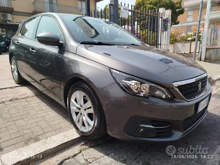 Peugeot 308 2019 photo 2