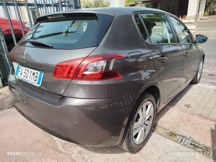 Peugeot 308 2019 photo 3