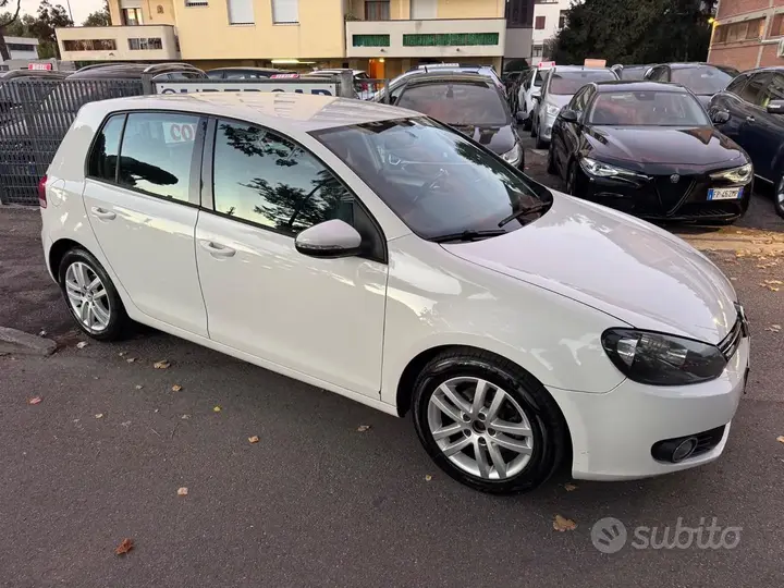 Volkswagen Golf 2009 photo 2