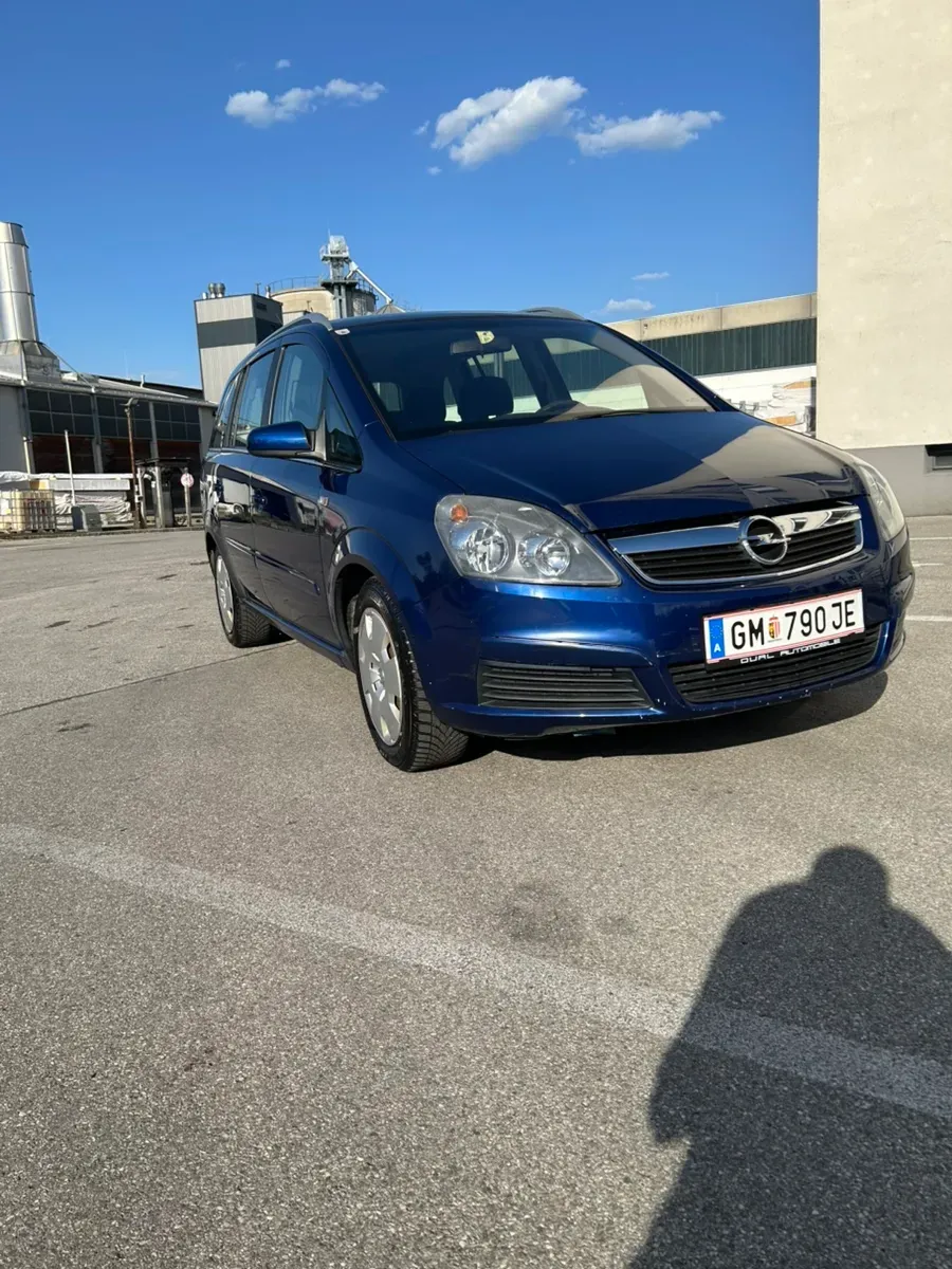 Opel Zafira 2007 photo 2