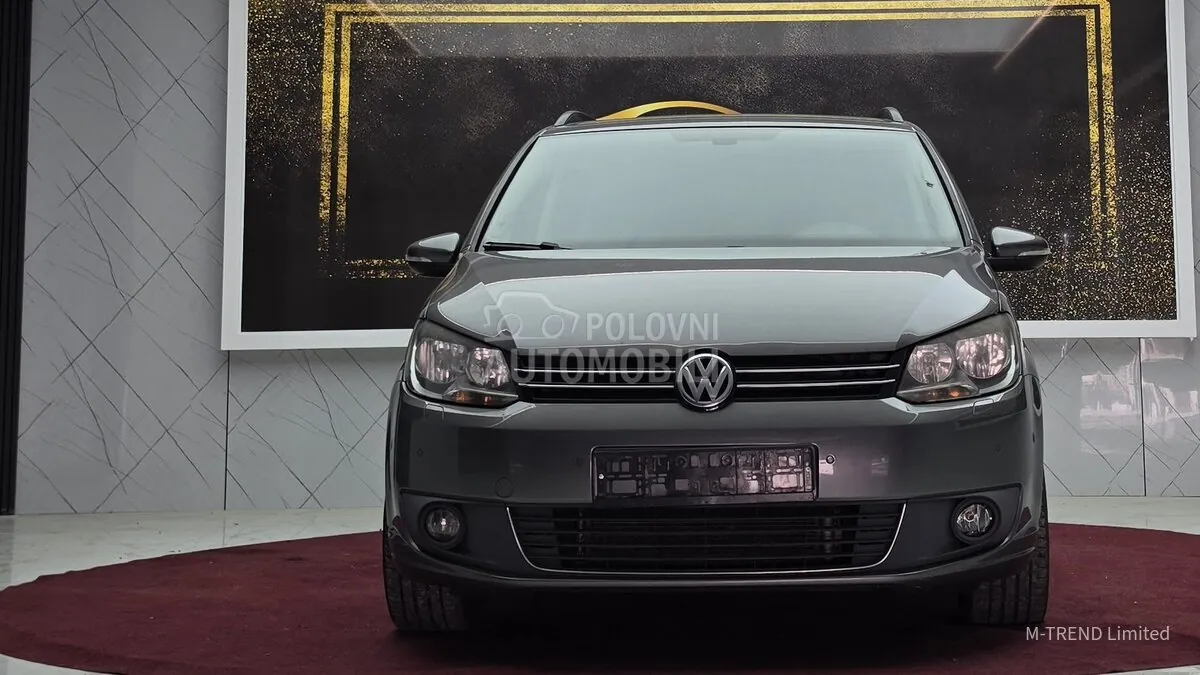 Volkswagen Touran 2011 photo 3