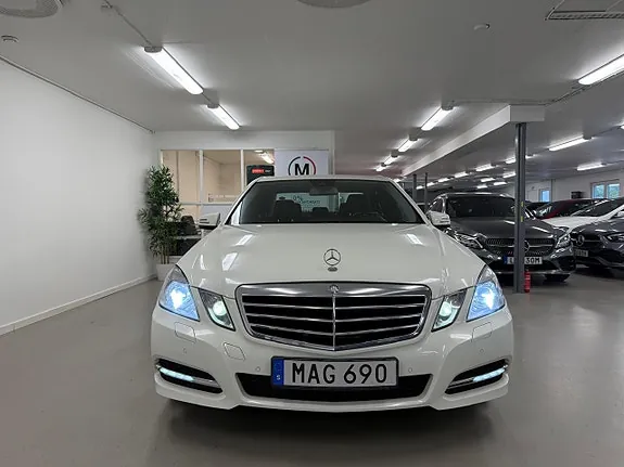 Mercedes-Benz E220 2011 photo 4