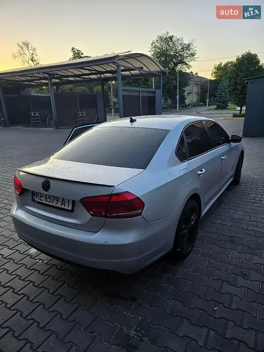 Volkswagen Passat 2014 photo 4