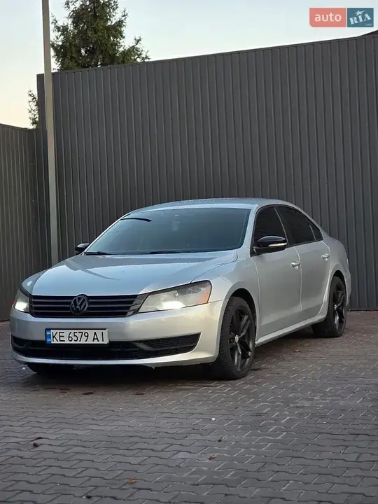 Volkswagen Passat 2014 photo 2