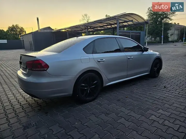 Volkswagen Passat 2014 photo 5
