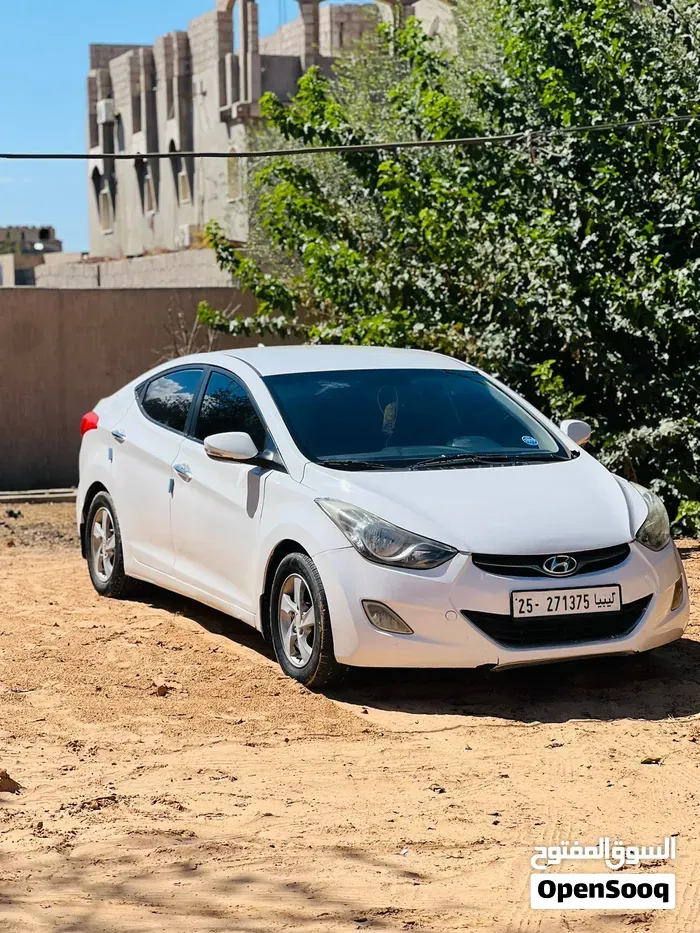 Hyundai Elantra 2012 photo 4