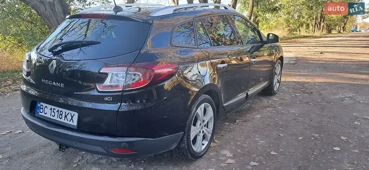 Renault Megane 2010 photo 3