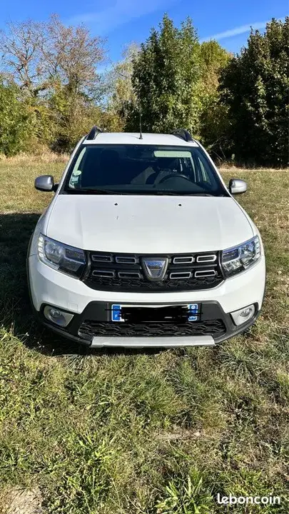 Dacia Sandero 2018 photo 2