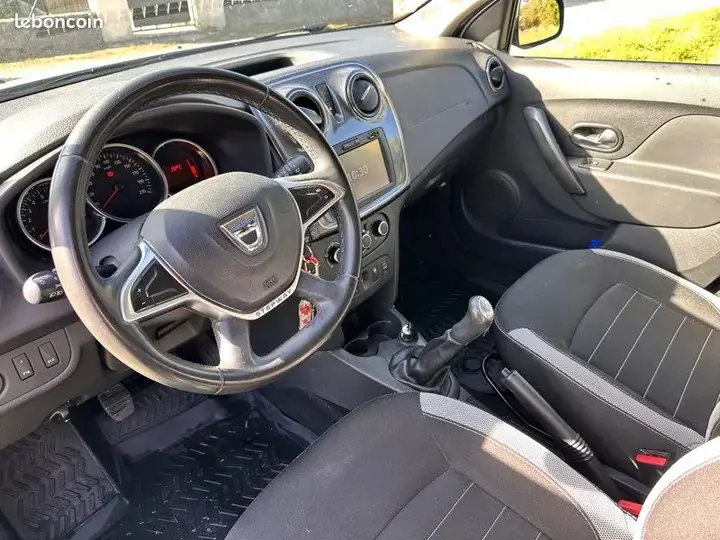 Dacia Sandero 2018 photo 3