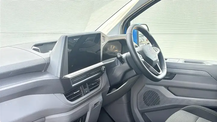 Volkswagen Transporter 2025 photo 2