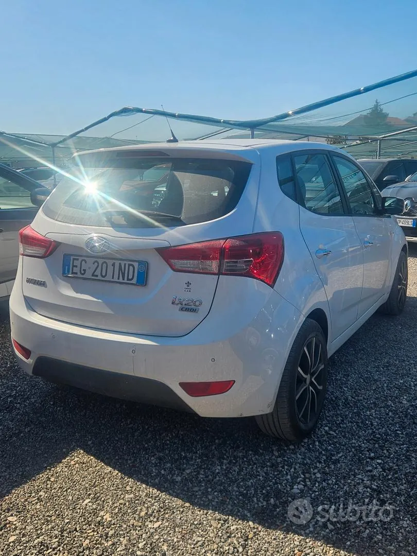 Hyundai Ix20 2011 photo 4