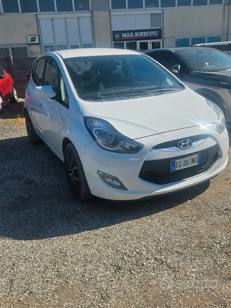 Hyundai Ix20 2011 photo 2