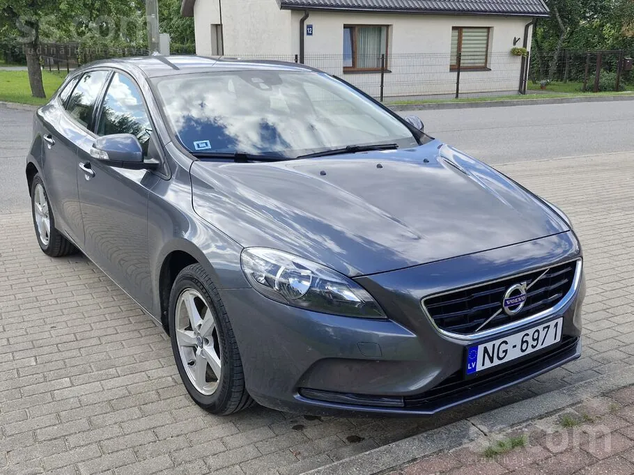 Volvo V40
