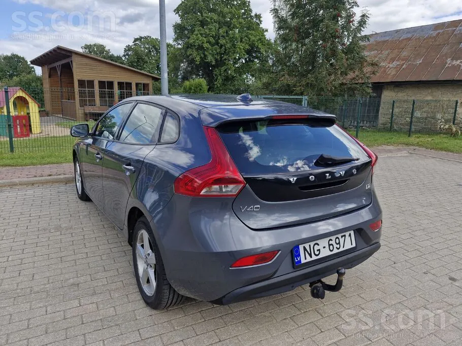 Volvo V40 2013 photo 3