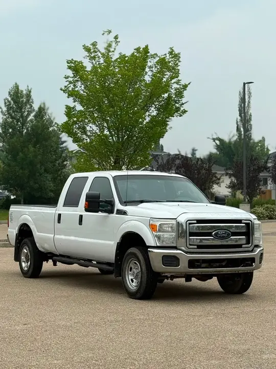 Ford F350 2013 photo 2