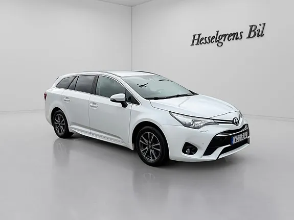 Toyota Avensis 2016 photo 4