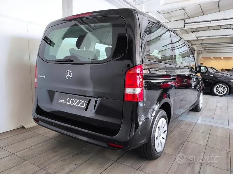 Mercedes-Benz V-Class 2021 photo 5