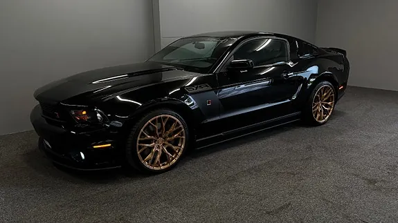 Ford Mustang 2011 photo 2