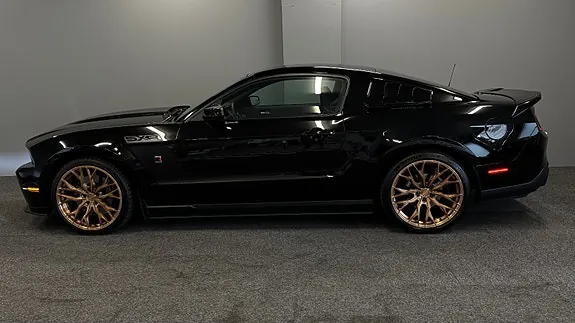 Ford Mustang 2011 photo 3