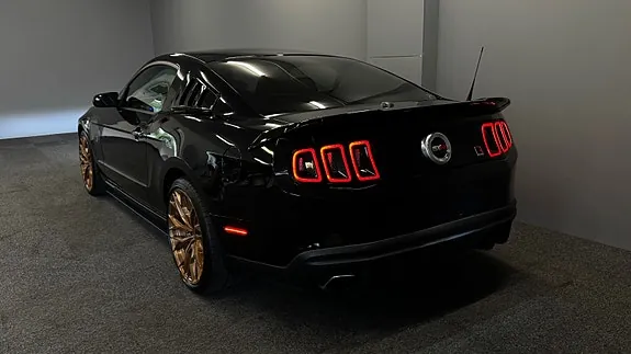 Ford Mustang 2011 photo 5