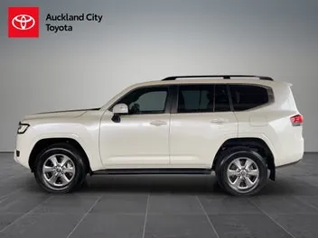Toyota Land Cruiser 2023 photo 5