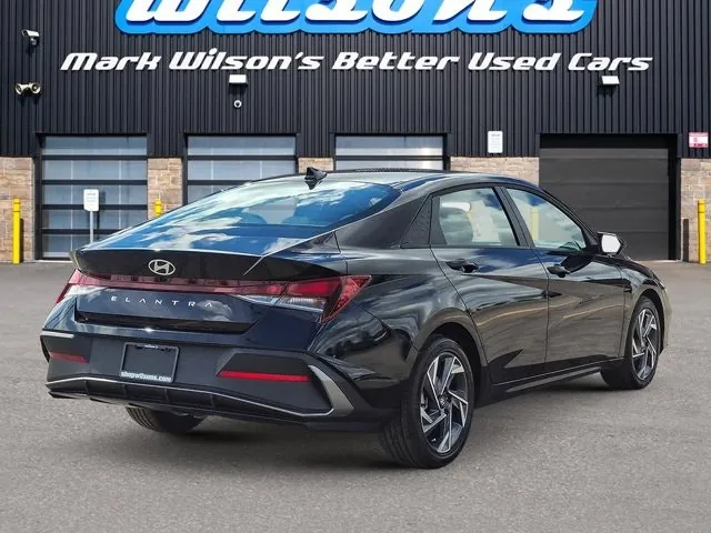 Hyundai Elantra 2025 photo 5
