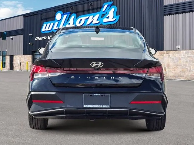 Hyundai Elantra 2025 photo 4