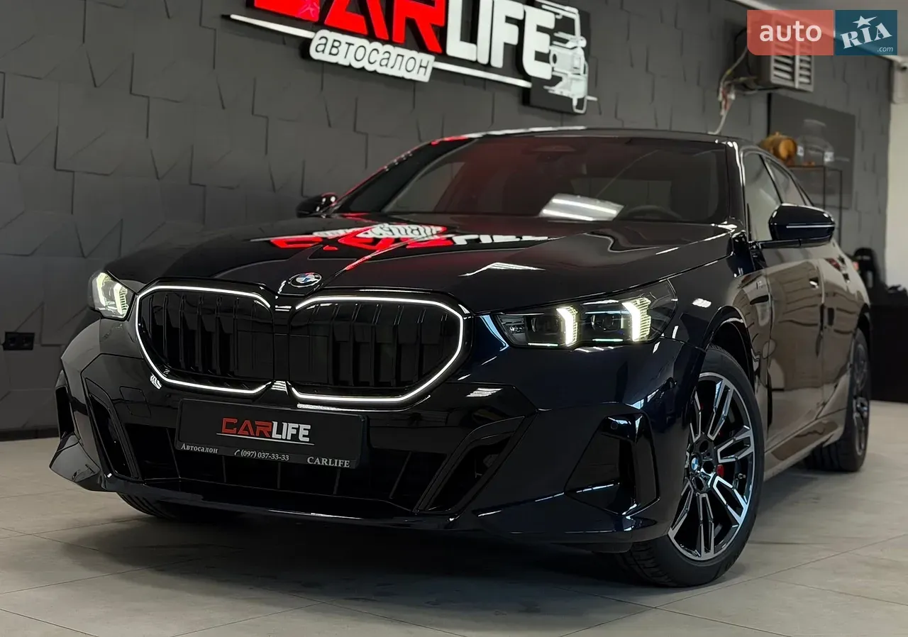 BMW 5 Series 2025 photo 2