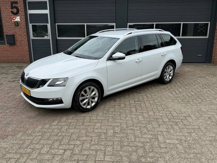 Skoda Octavia 2019 photo 3