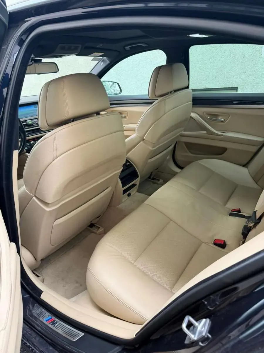 BMW 5 Series 2011 photo 3