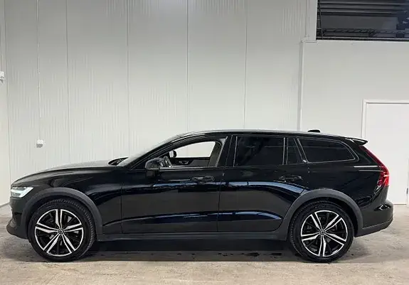 Volvo V60 Cross Country 2020 photo 5