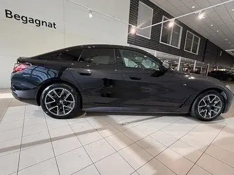 BMW I4 2023 photo 5