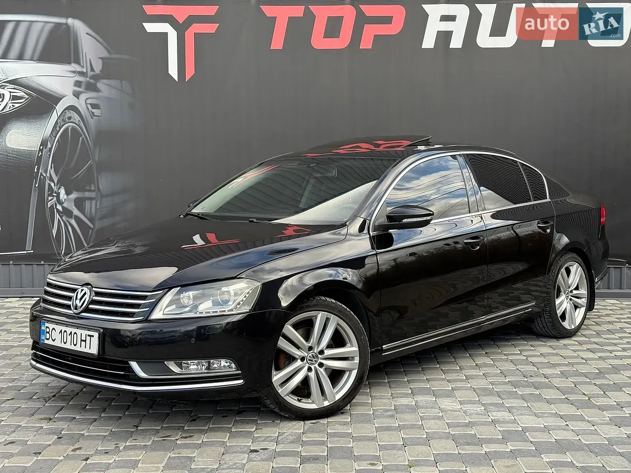 Volkswagen Passat 2012 photo 2