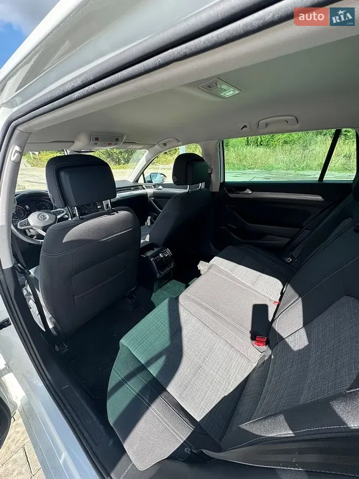 Volkswagen Passat 2020 photo 5