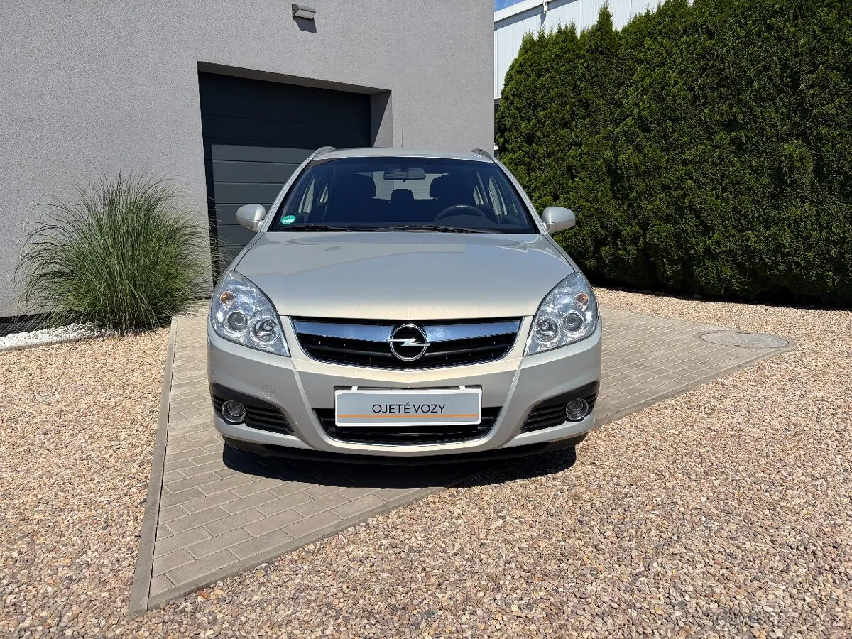 Opel Signum 2006 photo 2