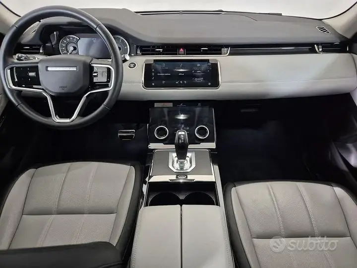Land Rover Evoque 2023 photo 4