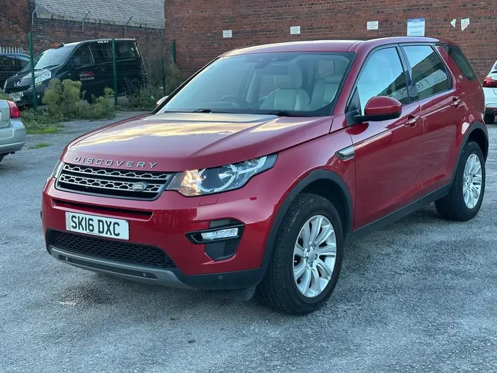 Land Rover Discovery Sport 2016 photo 4