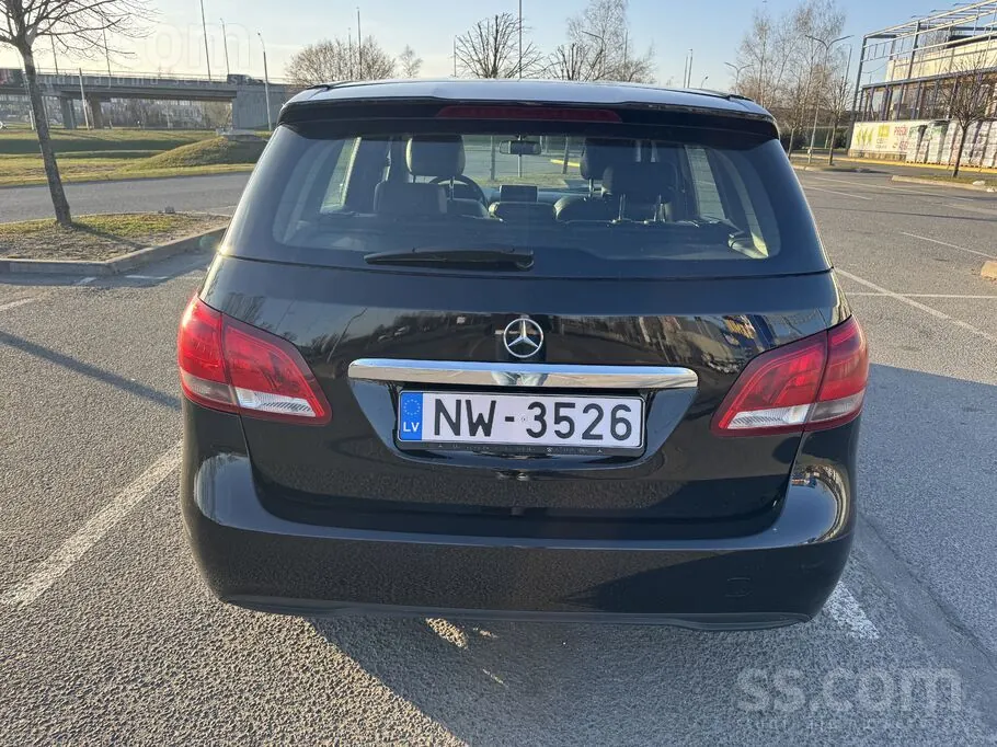 Mercedes-Benz B160 2018 photo 4