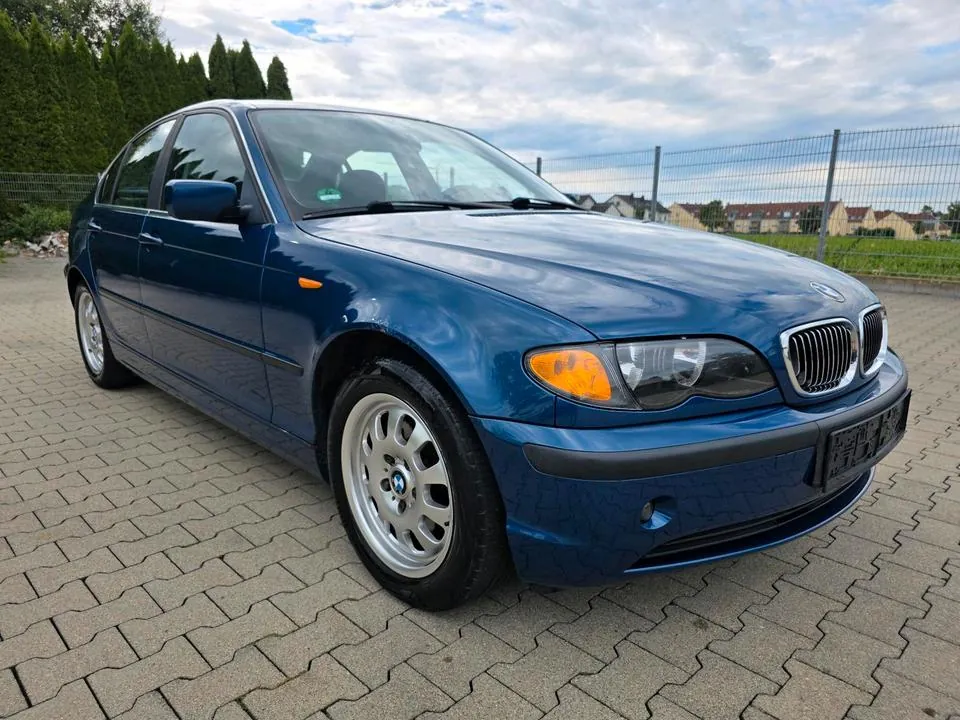 BMW 320I