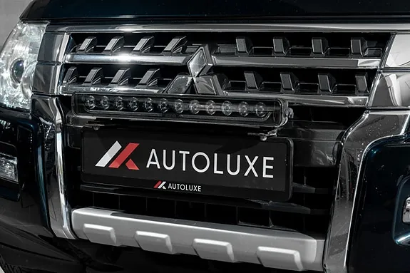 Mitsubishi Pajero 2016 photo 3