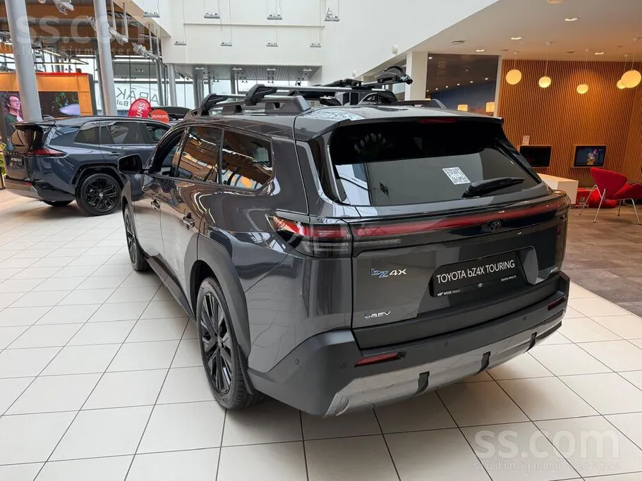 Toyota Bz4X Touring 2026 photo 2
