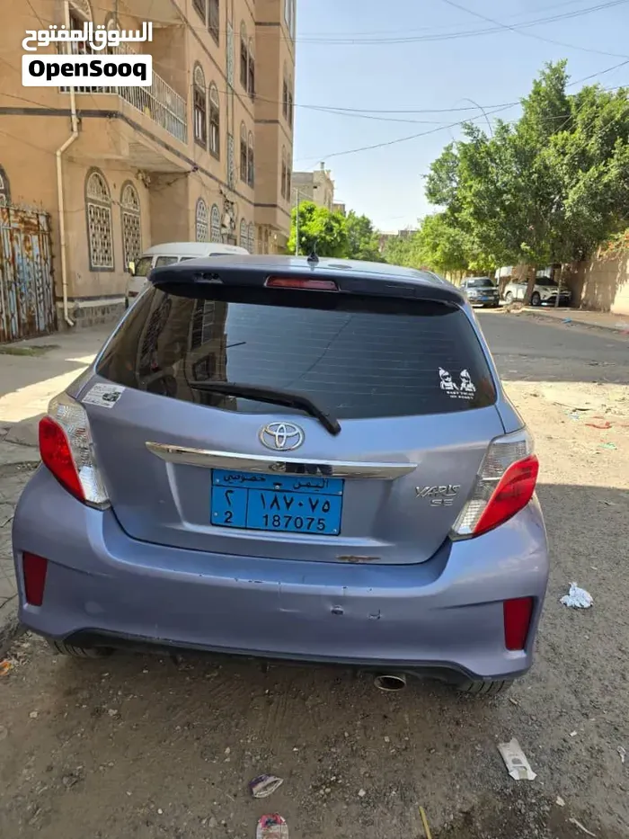 Toyota Yaris 2014 photo 4