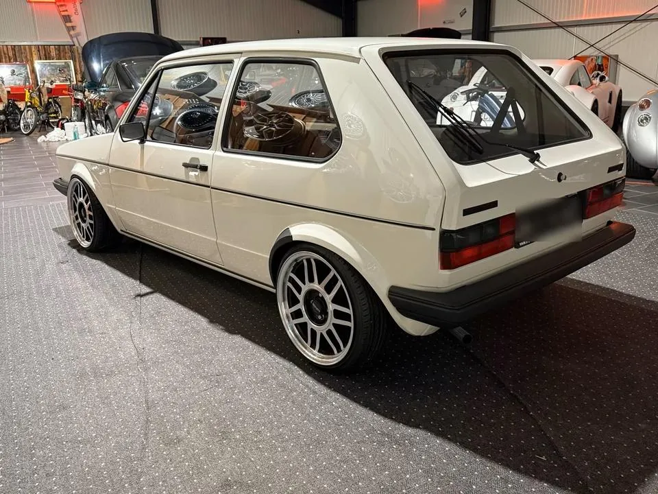 Volkswagen Golf 1