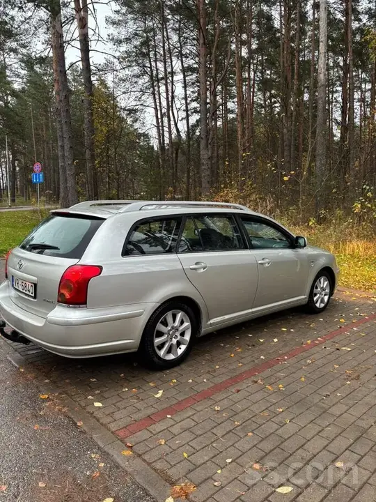 Toyota Avensis 2005 photo 5
