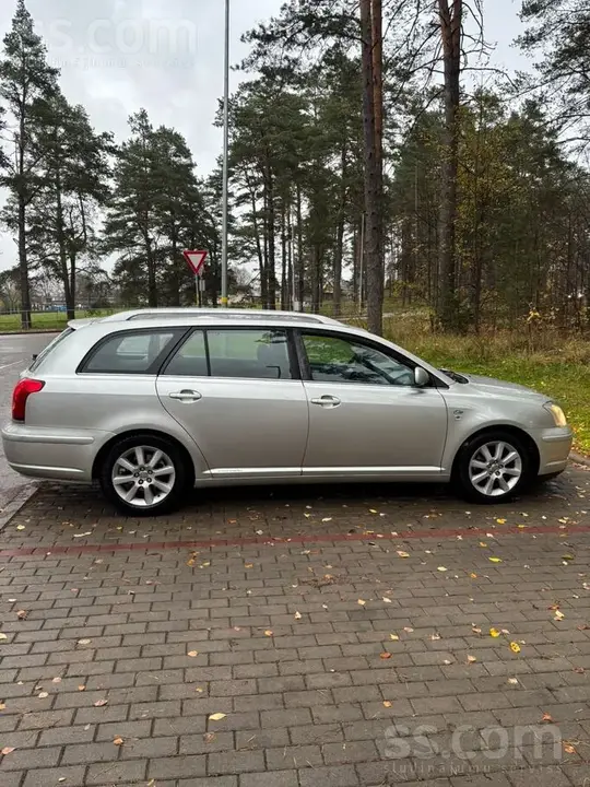 Toyota Avensis 2005 photo 3