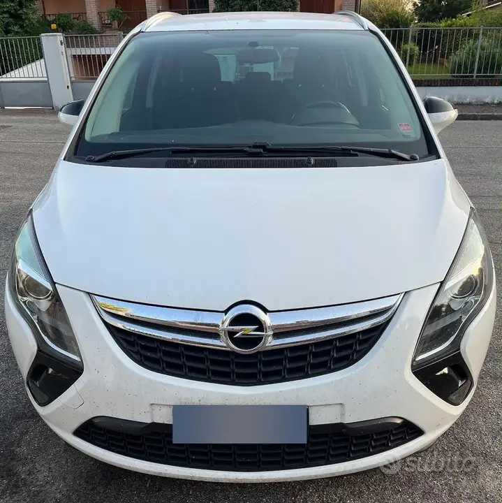Opel Zafira Tourer 2013 photo 2