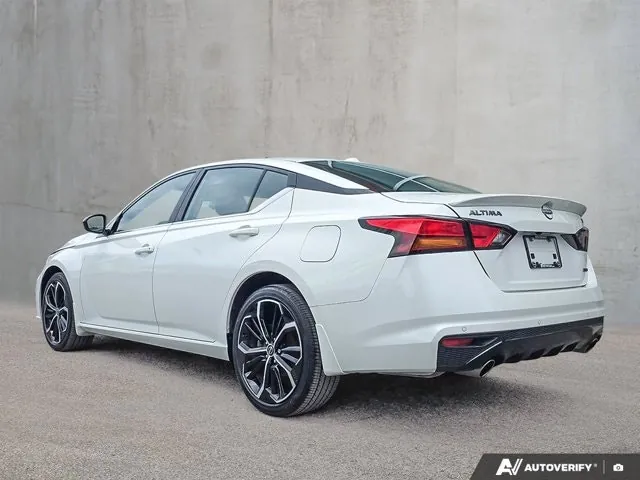 Nissan Altima 2024 photo 3