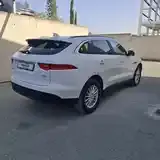 Jaguar F-Pace 2017 photo 5