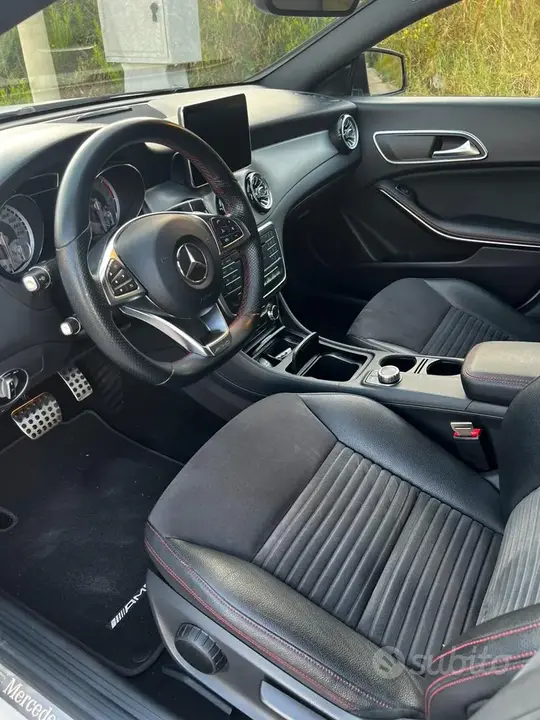 Mercedes-Benz Cla 2015 photo 2