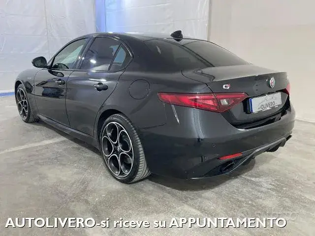 Alfa Romeo Giulia 2022 photo 3